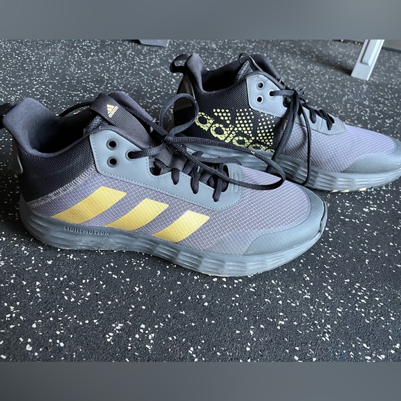 Adidas Own The Game 2.0 Basketball Shoes Black Grey Gold - Picture 2 of 6